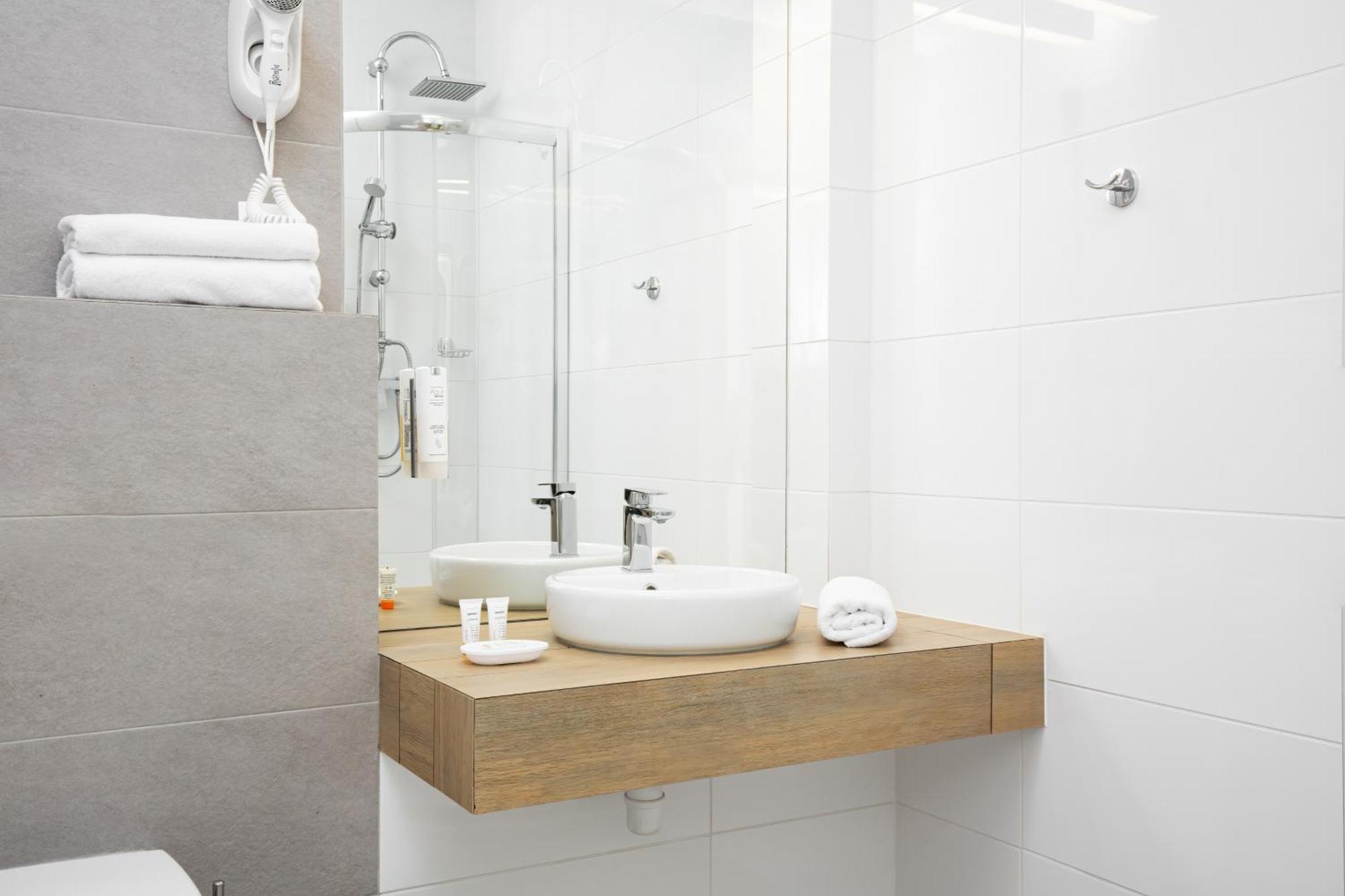 Varsovia Apartments Warsaw By Noclegi Renters Eksteriør billede